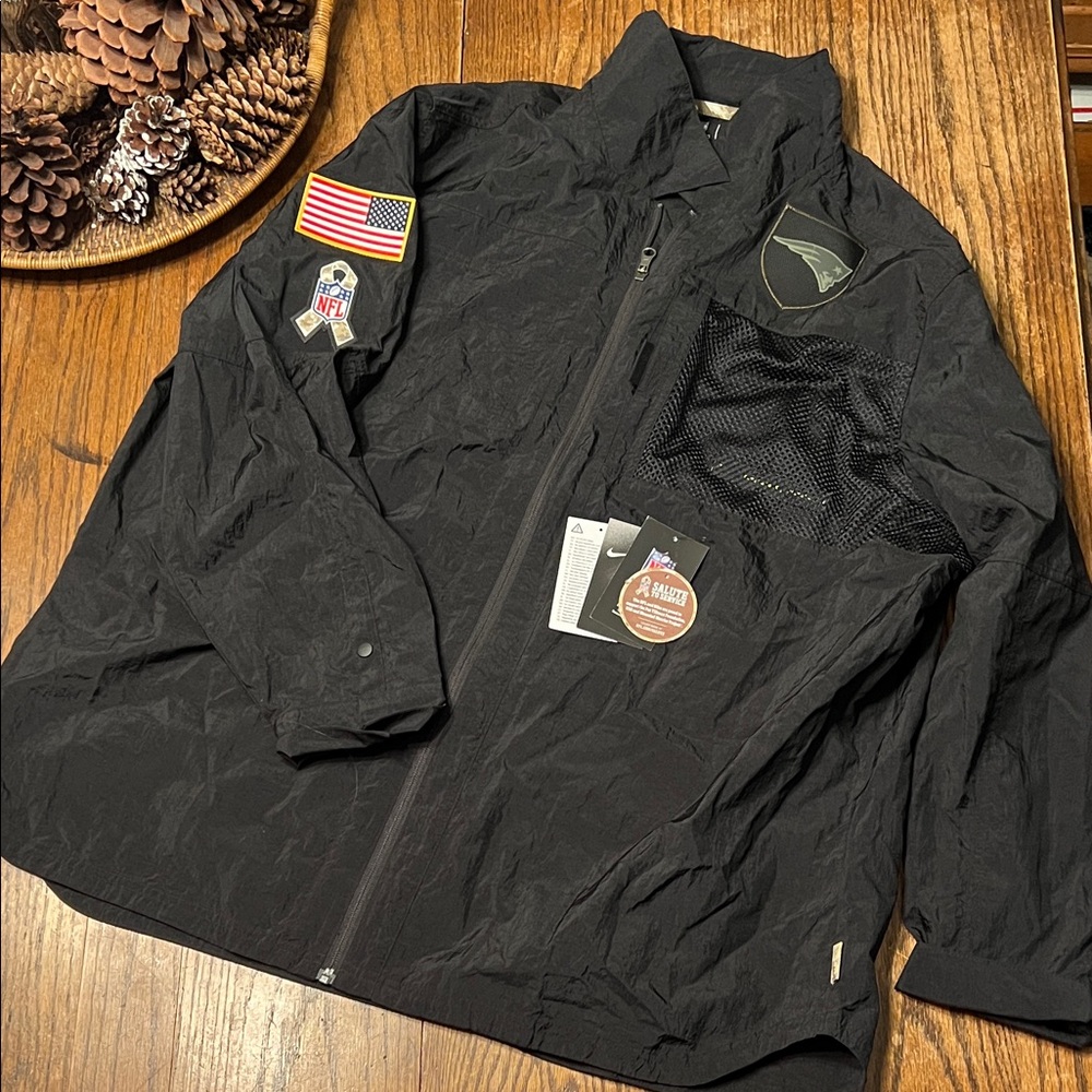 Nike New England Patriots Salute to Service Sideline Full-zip jacket